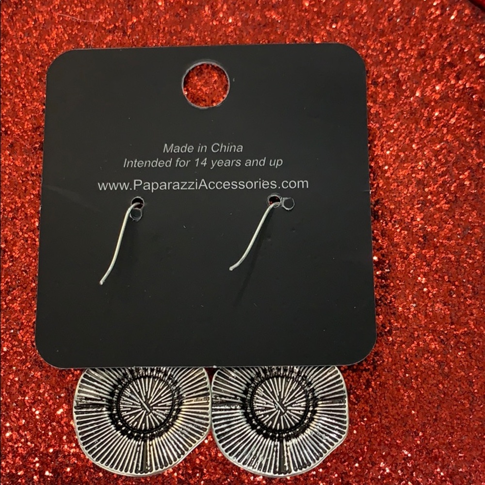 EARRINGS - Picture 4 of 4